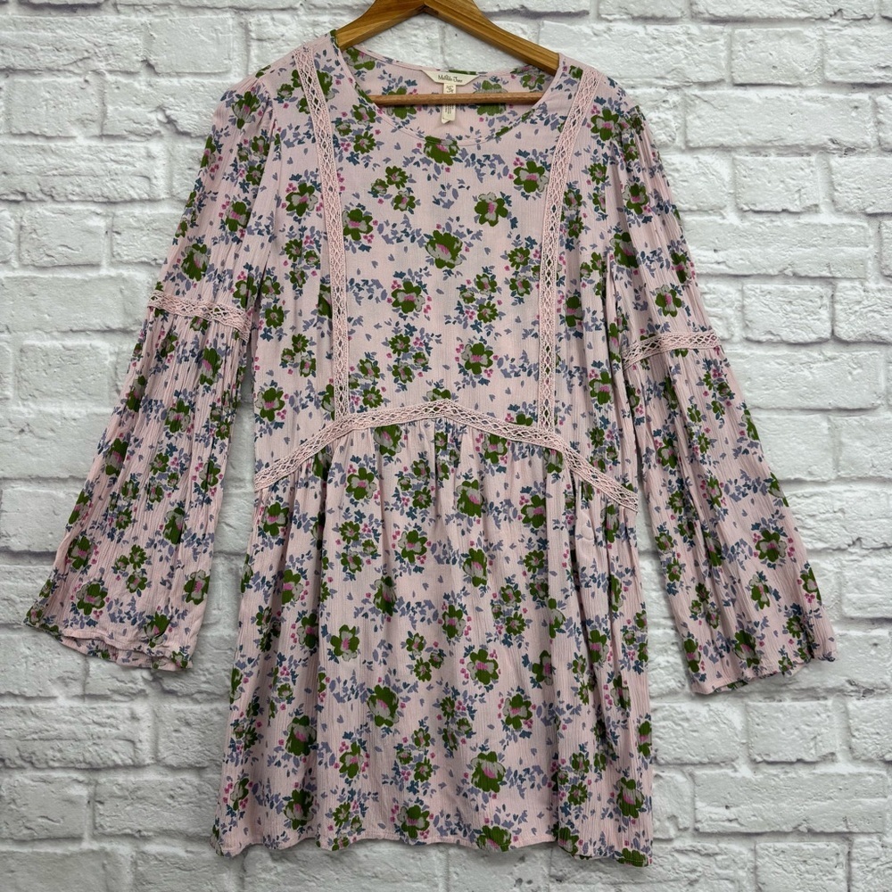Matilda Jane "Like A Lady" Pink Floral Crochet Lace Tunic Blouse Bell Sleeve M